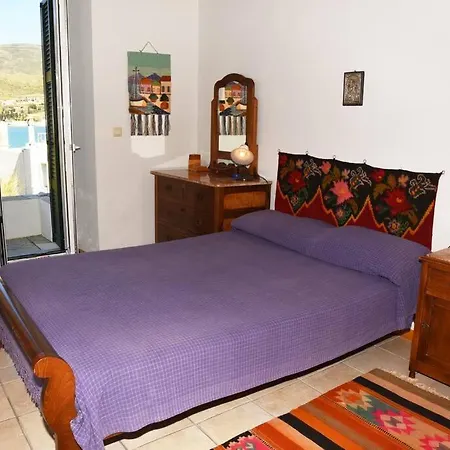 Panos House Semesterbostad Ándros