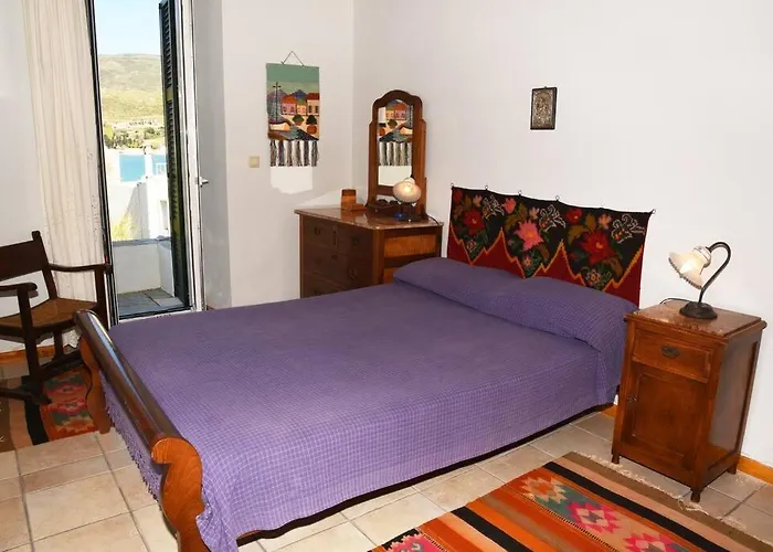 Panos House Holiday home Andros Town