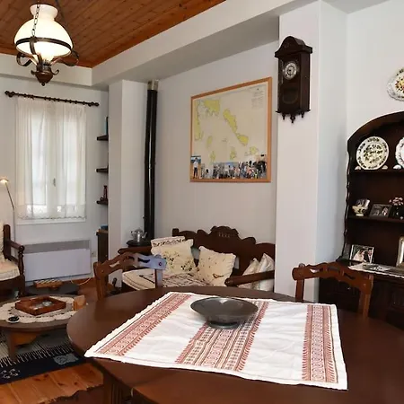Panos House *