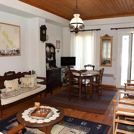 Panos House Nyaraló