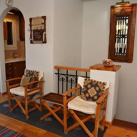 펜션 Panos House Ándros